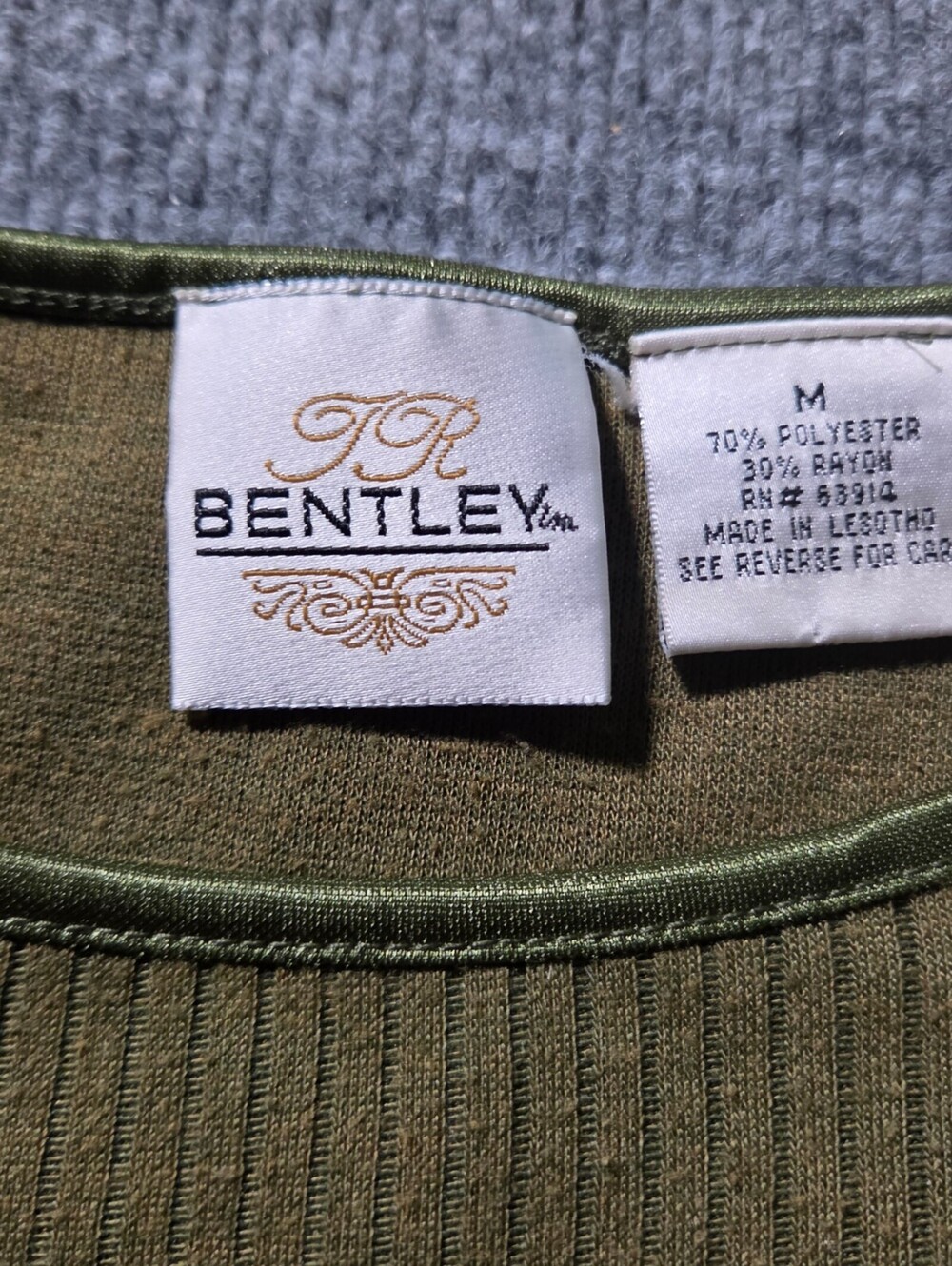 TR Bentley Olive Green Long Sleeve Knit Sweater Medium - Picture 2 of 8